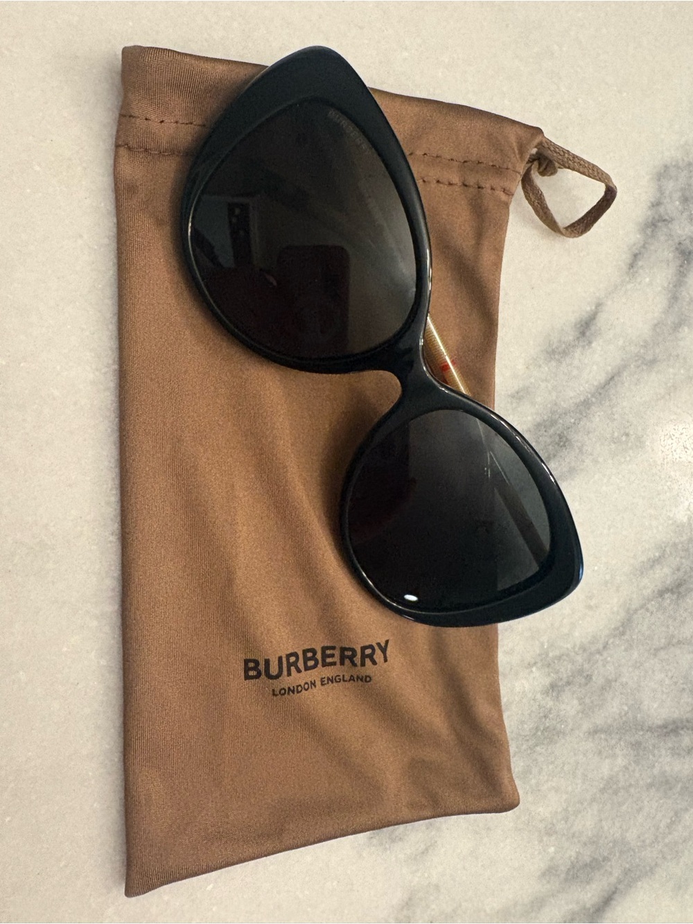 Burberry Black Cat-Eye Sunglasses in Burberry Check